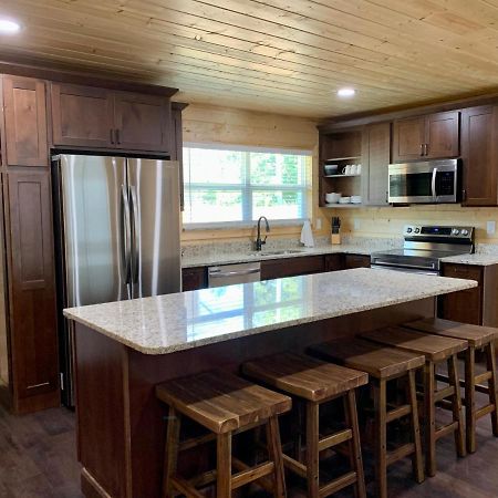 The Brick House: Brand New! 3 Bedroom Home With Private Driveway Pigeon Forge Extérieur photo