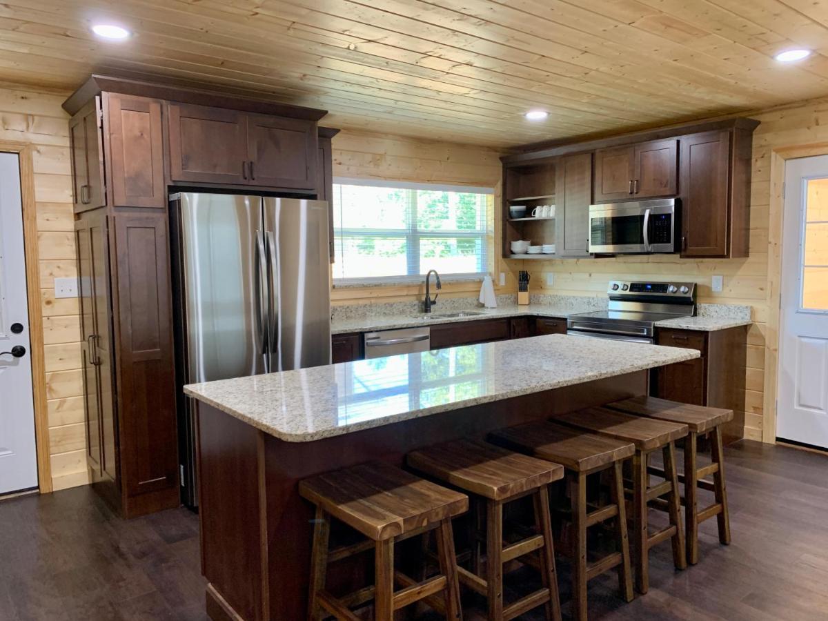 The Brick House: Brand New! 3 Bedroom Home With Private Driveway Pigeon Forge Extérieur photo