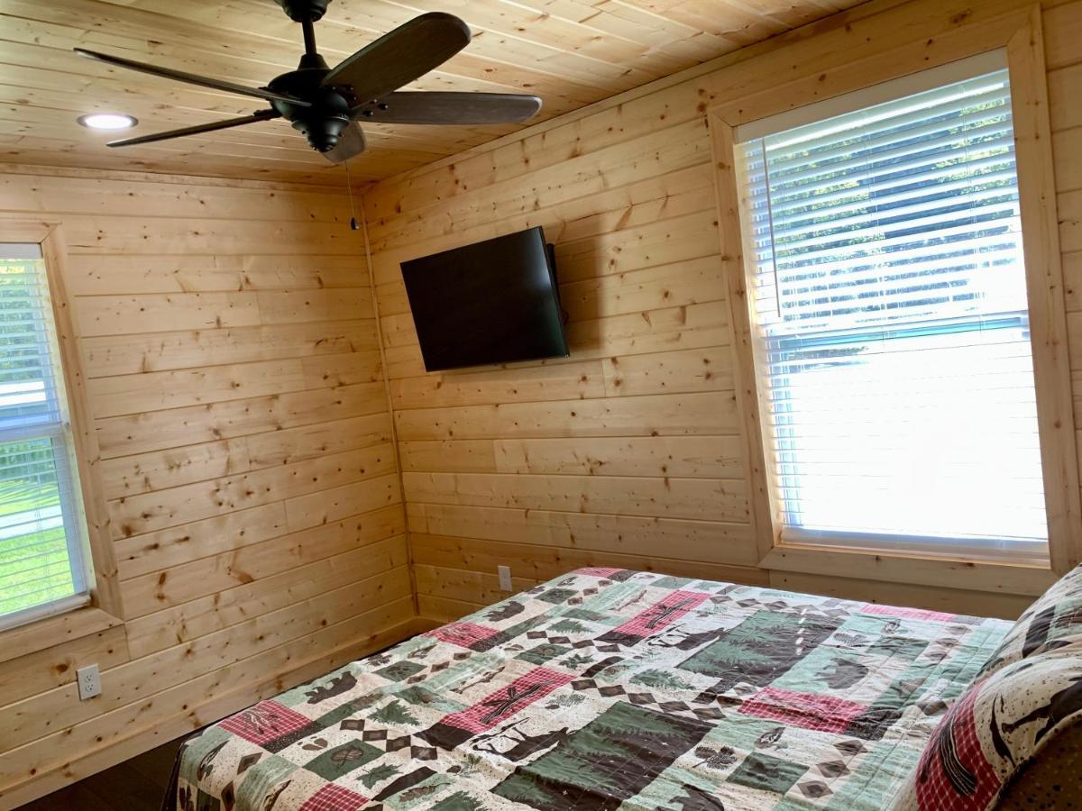 The Brick House: Brand New! 3 Bedroom Home With Private Driveway Pigeon Forge Extérieur photo