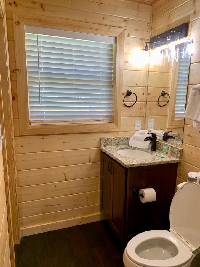 The Brick House: Brand New! 3 Bedroom Home With Private Driveway Pigeon Forge Extérieur photo