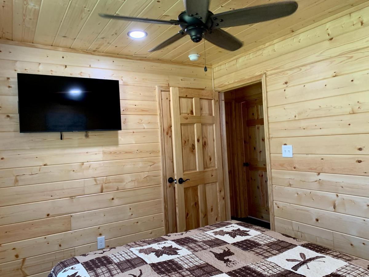 The Brick House: Brand New! 3 Bedroom Home With Private Driveway Pigeon Forge Extérieur photo